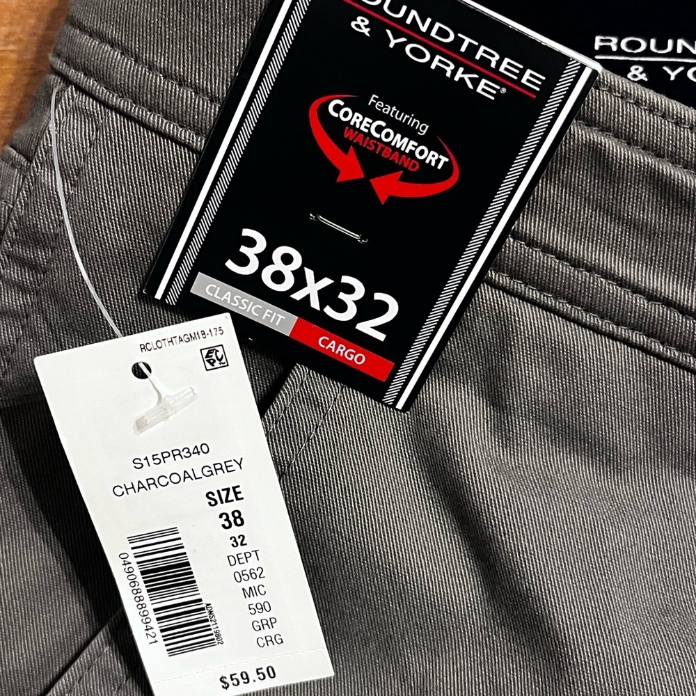 Roundtree & Yorke Cargo Pants Mens 38x32 Grey  Core Comfort Waistband Casual NEW - Picture 7 of 13